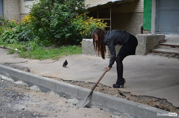 Розповіли про чергову серію ремонту луцьких дворів. ФОТО