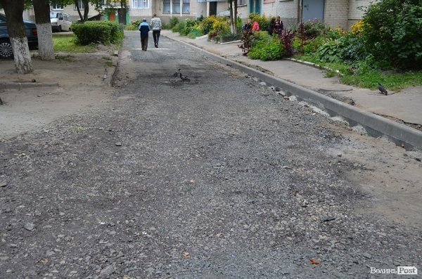 Розповіли про чергову серію ремонту луцьких дворів. ФОТО