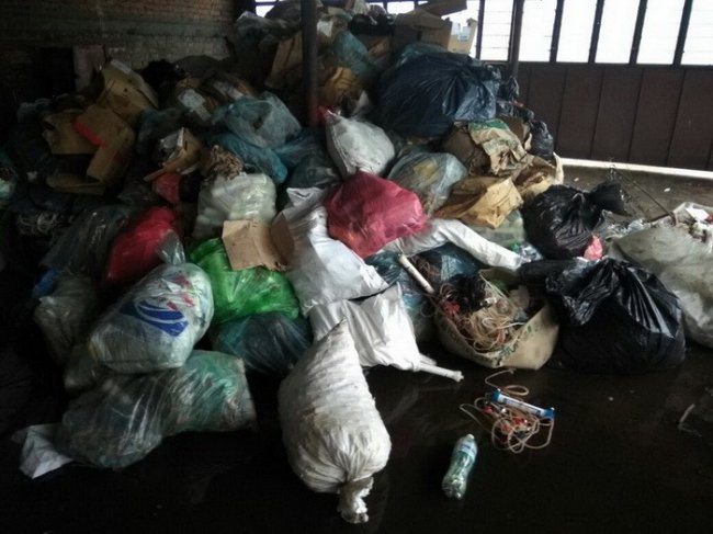 Особливо небезпечно: на Запоріжжі виявили склад з медичними відходами