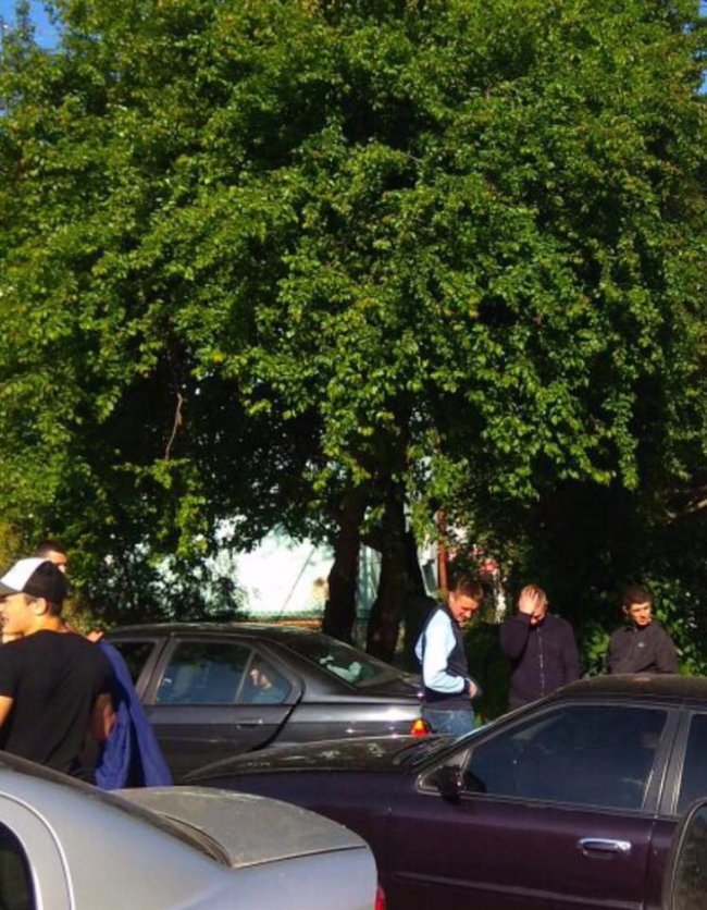 Біля Луцькради збирається «тітушня», – блогер. ОНОВЛЕНО