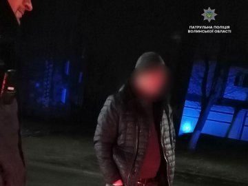 Кайданки і протокол: на Волині патрульні затримали агресивного водія