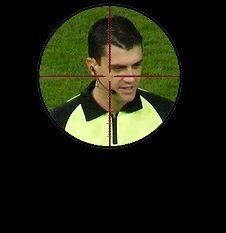 Суддю матчу Україна-Англія «розстріляли впритул з кулемета». ФОТО