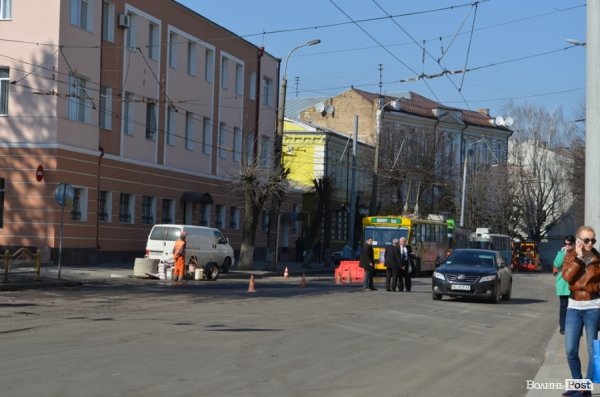 Ремонт вулиці Винниченка в Луцьку обійдеться в мільйон гривень. ФОТО