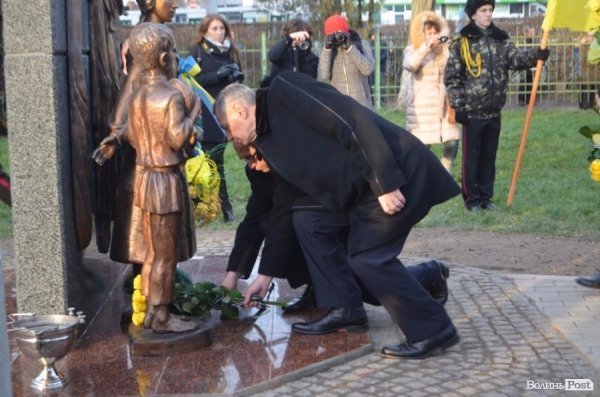 Лучани вшанували пам’ять жертв Голодомору