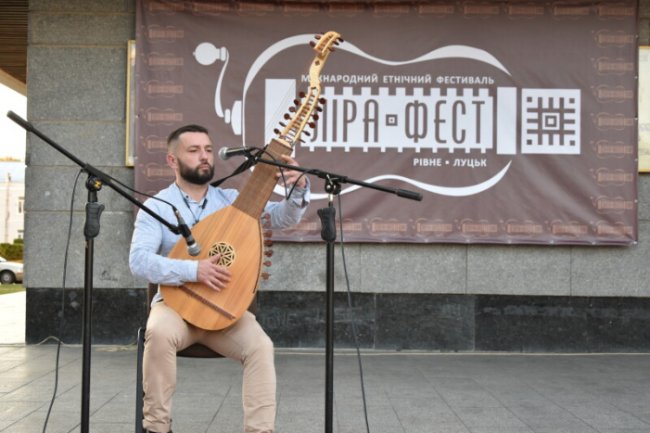 У Луцьку відбувся міжнародний етнічний фестиваль «Ліра Фест-2019». ФОТО