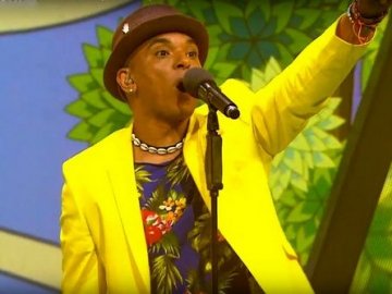 Лідер відомого гурту хоче написати пісню про місто на Волині