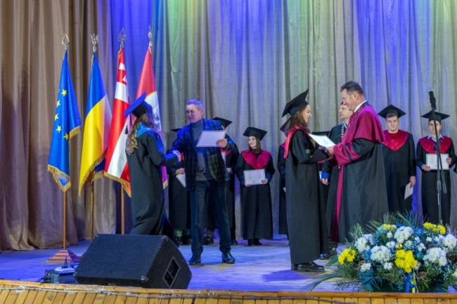 У Лесиному виші – випуск магістрів. ФОТО