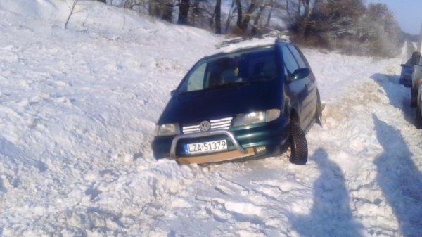 На Волині в замет потрапило авто з дітьми