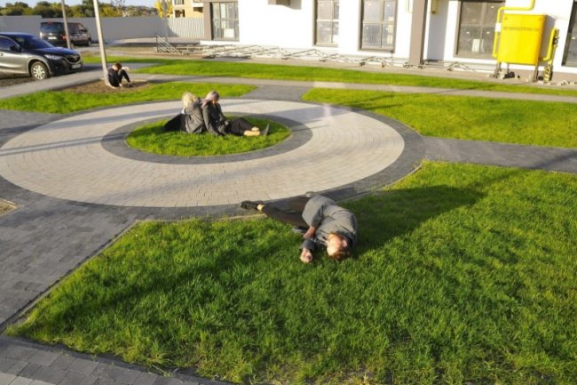 На даху луцької «Супернови» показали виставу-експеримент*