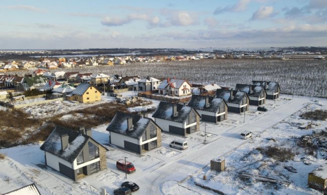 У ЖК «Струмочок» продають готовий котедж. ФОТО*