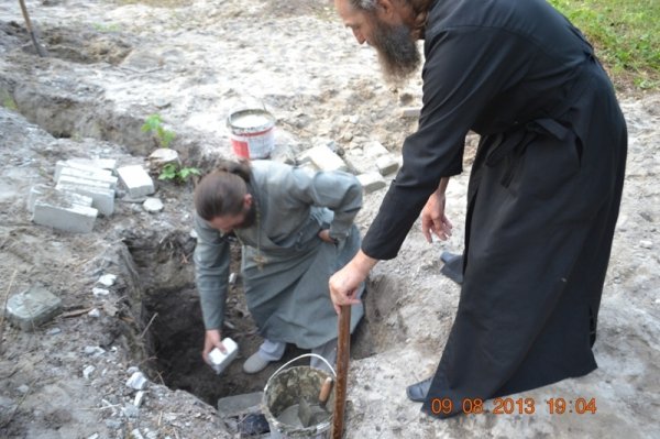На Волині заклали першу цеглину «міліцейського» храму. ФОТО
