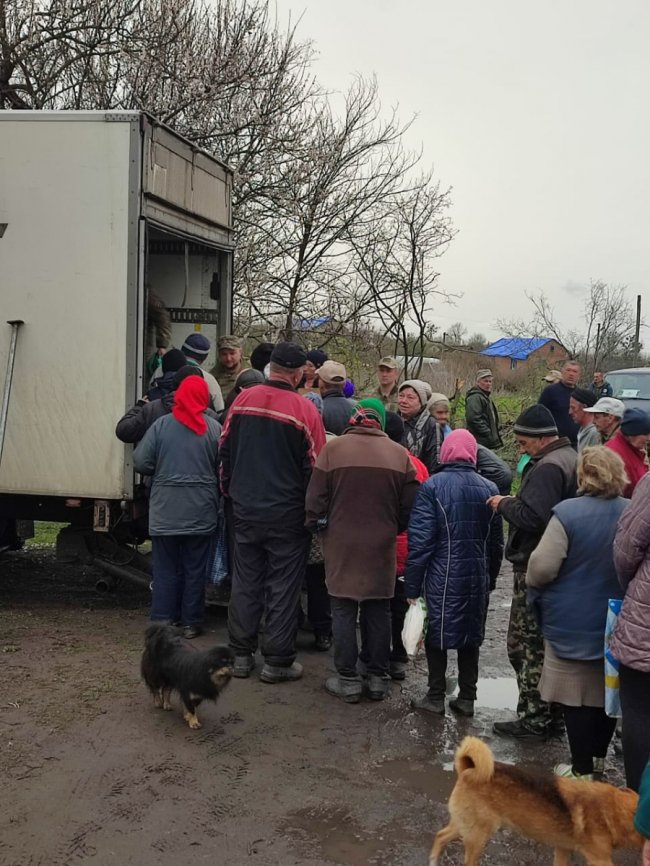 Волинські тероборонівці розвезли їжу дітям Донеччини. ФОТО