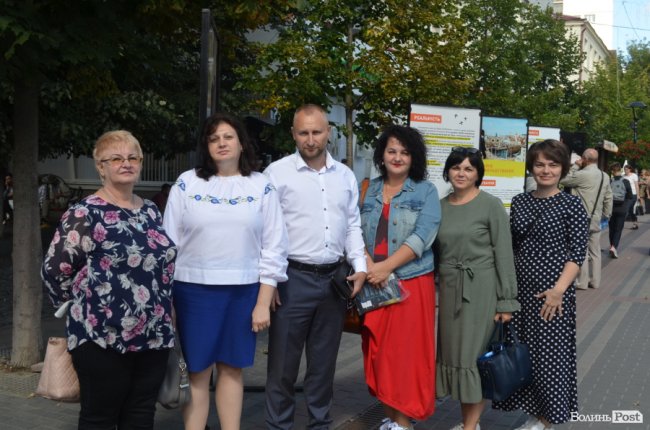 Про наркотики, жебракування і побиття: у Луцьку людей знайомлять із реальними історіями жертв рабства. ФОТО