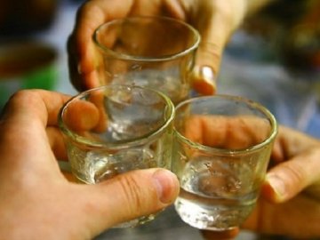 Волинянина ошукали товариші по чарці