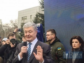 Суд ухвалив рішення щодо запобіжного заходу Порошенку