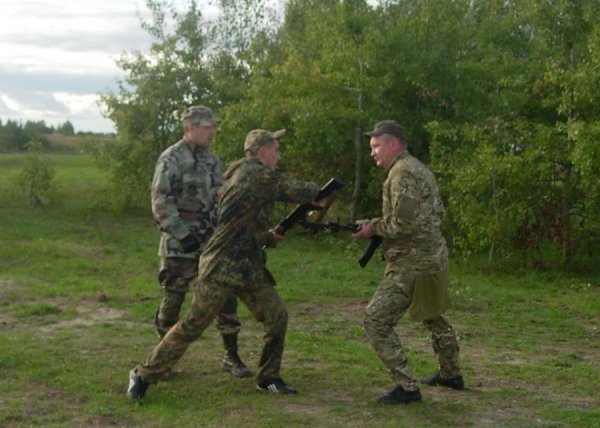 На Волині провели військово-практичний вишкіл. ФОТО