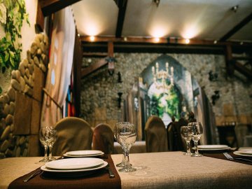 У Луцьку відкрили ресторан «Любарт». ФОТО*