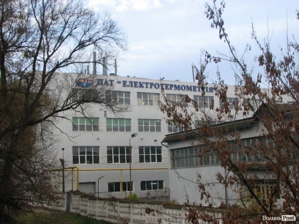 Через пожежу у Луцьку були знеструмлені завод і лікарня. ФОТО