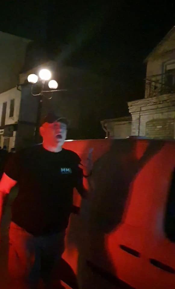 П'яні підприємці та «тітушки» влаштували провокації біля Центрального ринку, – муніципали. ВІДЕО