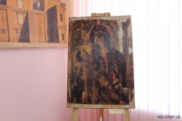 У луцькому музеї – виставка про християнську Волинь. ФОТО