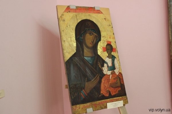 У луцькому музеї – виставка про християнську Волинь. ФОТО