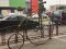 Ковельчани-ковалі встановили у місті ретро-велосипед