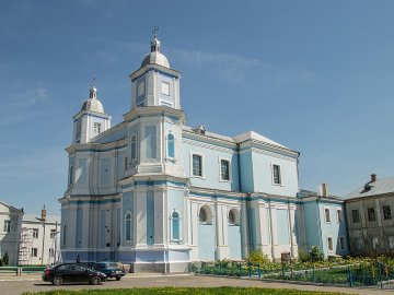 На Волині жіночий монастир стане чоловічим