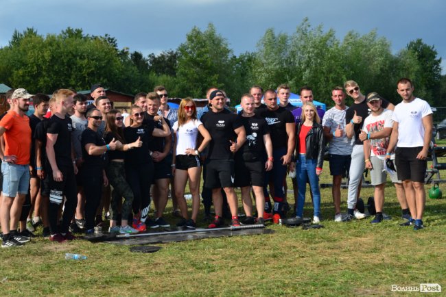 Як у Луцьку на «Бандерштаті» змагалися силачі. ФОТО  