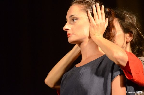 Історії дітей-біженців мовою танцю. ФОТО