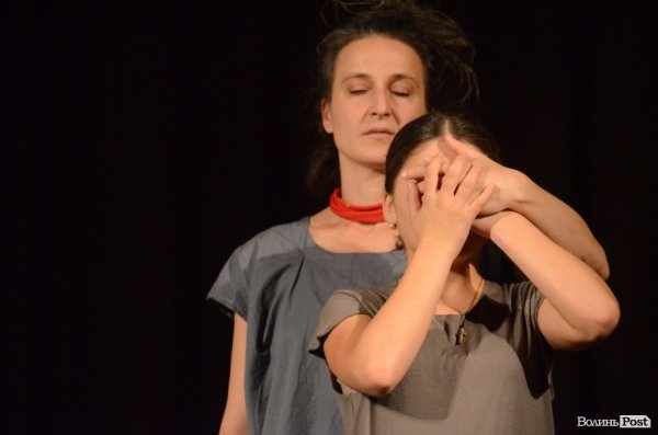 Історії дітей-біженців мовою танцю. ФОТО