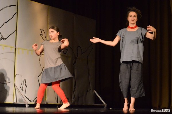 Історії дітей-біженців мовою танцю. ФОТО