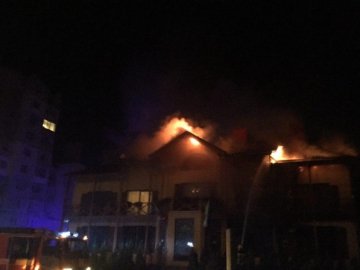 У Луцьку горить ресторан і готель «Patio di Fiori»
