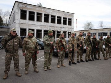 Волинські поліцейські-добровольці зі зведеного батальйону «Захід» вирушили в зону бойових дій