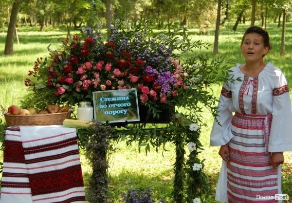 У День міста в Луцьку відбулося свято квітів. ФОТО