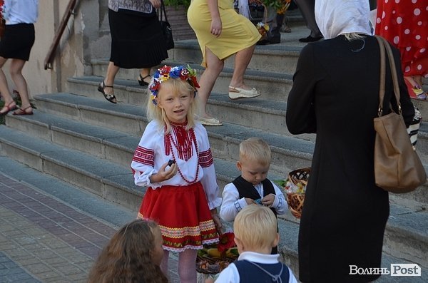 Як в Луцьку святять яблука. ФОТО