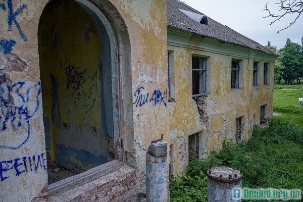 Закинута садиба магнатів на Ковельщині. ФОТО