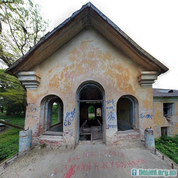 Закинута садиба магнатів на Ковельщині. ФОТО
