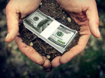 Волинянин підробив документи на купівлю землі та ошукав знайомого майже на 1 мільйон гривень