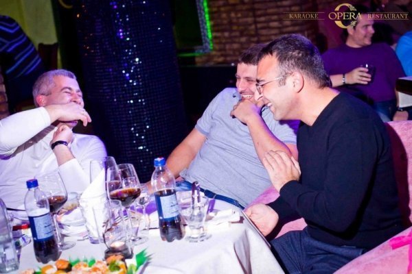 У Луцьку відкрили караоке-ресторан. ФОТО. ВІДЕО