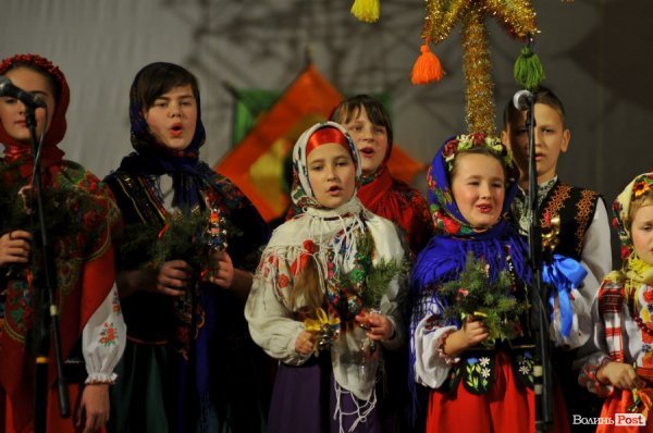Фото з фестивалю вертепів у Луцьку