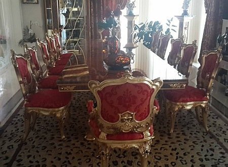 «Пшонка-стайл» у будинку Ківалова, який захопили активісти в Одесі. ФОТО