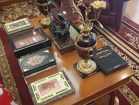 «Пшонка-стайл» у будинку Ківалова, який захопили активісти в Одесі. ФОТО