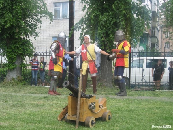 У Луцьку б'ються лицарі. ФОТО