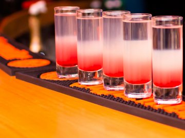 У Луцьку «Ring Cafe» запрошує на безкоштовні шоти*