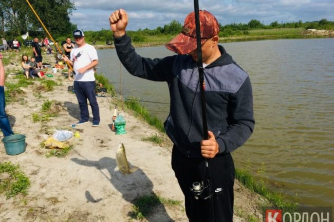 У Любомлі провели змагання серед рибалок. ФОТО