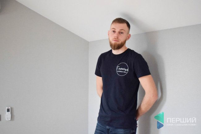 Майстер з натяжних стель Віктор Ганіговський