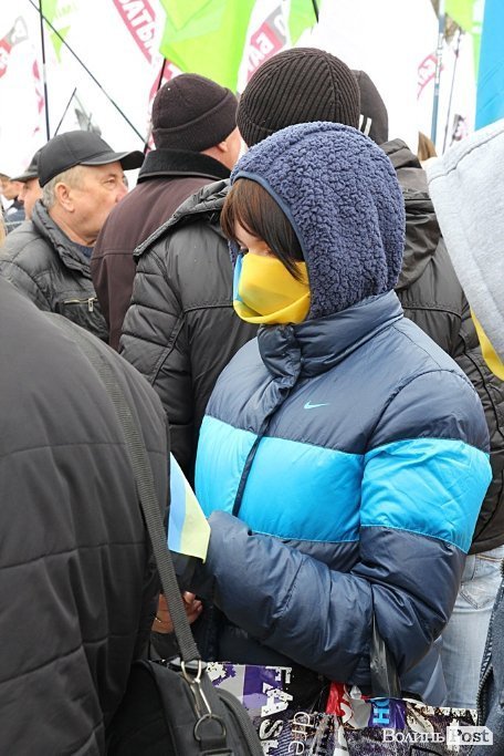 Акція «Вставай, Україно!» розпочалася в Луцьку. ФОТО. ОНОВЛЕНО