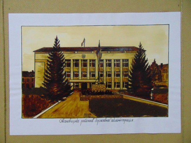 Волинянка малює  унікальні  картини кавою