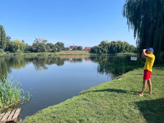 У Луцьку на Теремнівському ставку ледь не втопилася трирічна дівчинка