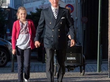 Бельгійська принцеса прийшла до школи в українській вишиванці